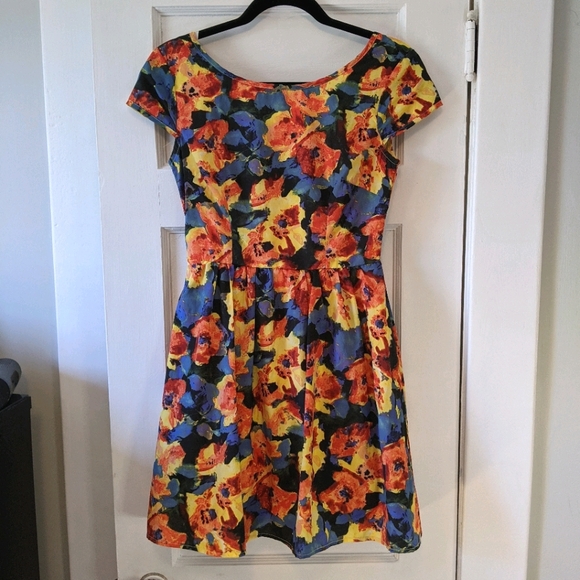 Semiformal Floral Cap Sleeve Fall Dress - Picture 1 of 7
